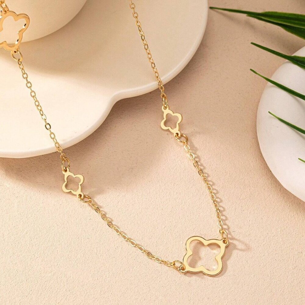 Four Leaf Clover Gold Long Necklace - Picture 5 of 6